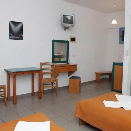 Mareva Apartment *